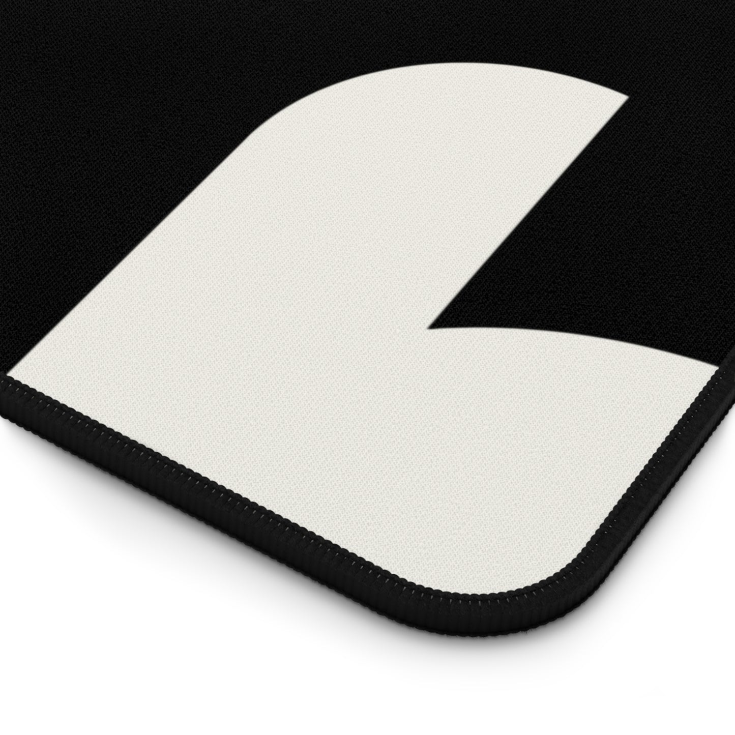 Noir Moderne Desk Mat