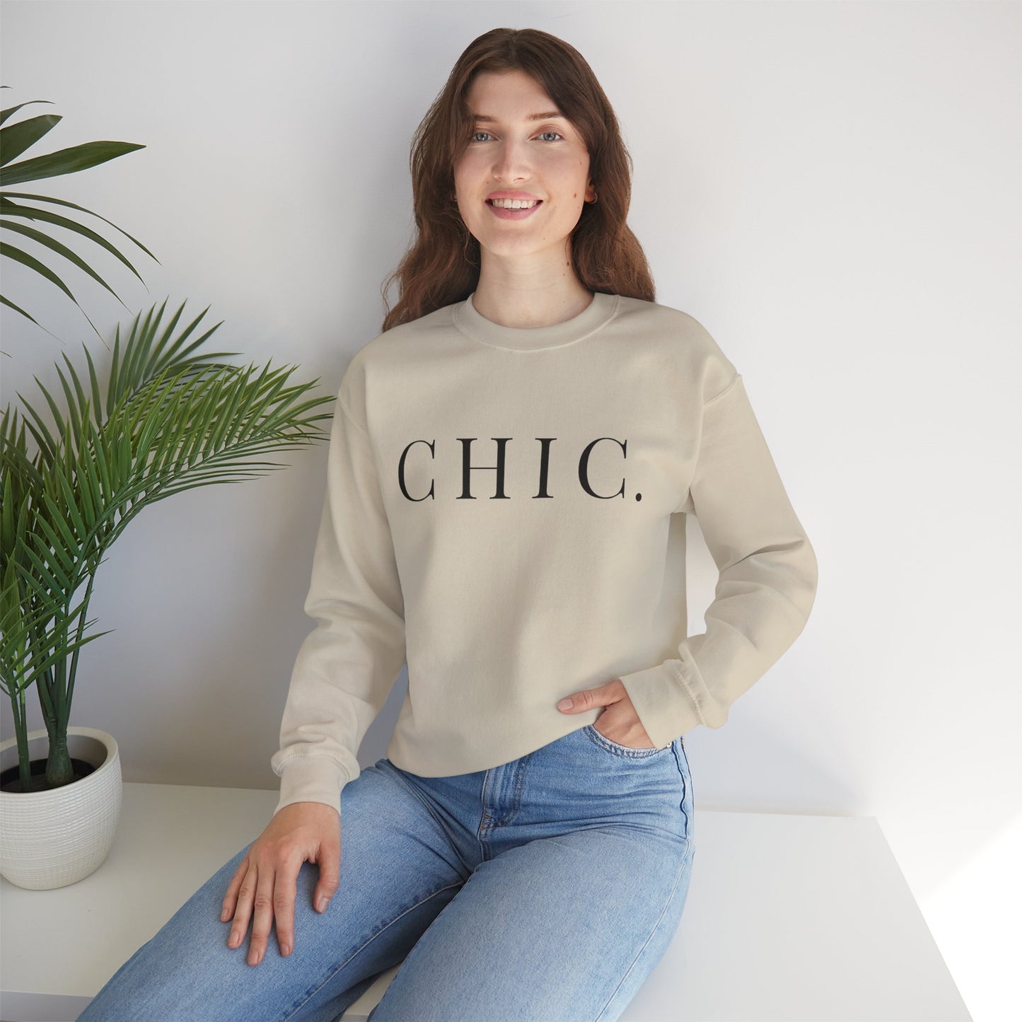 Chic. Sweatshirt
